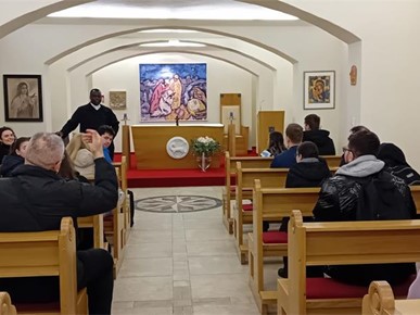 /A/2024/3/C/Posjet studenata laika koji se pripremaju za crkvene službe Hrvatskom katoličkom sveučilištu2024 (4).jpg