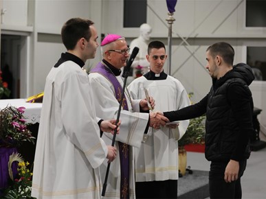 /A/2024/3/G/Biskup Gorski susreo se s katekumenima i odraslim pripravnicima za sakramente kršćanske inicijacije2024 (26).JPG