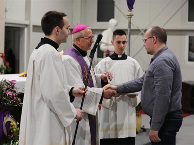 /A/2024/3/G/Biskup Gorski susreo se s katekumenima i odraslim pripravnicima za sakramente kršćanske inicijacije2024 (28).JPG