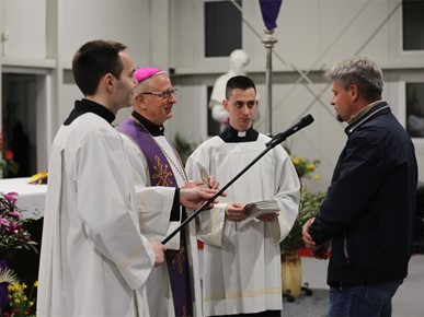 /A/2024/3/G/Biskup Gorski susreo se s katekumenima i odraslim pripravnicima za sakramente kršćanske inicijacije2024 (30).JPG