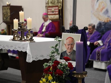 /A/2024/3/Kuharićevo/Euharistijsko slavlje prigodom 22. obljetnice smrti kardinala Kuharića (45).JPG