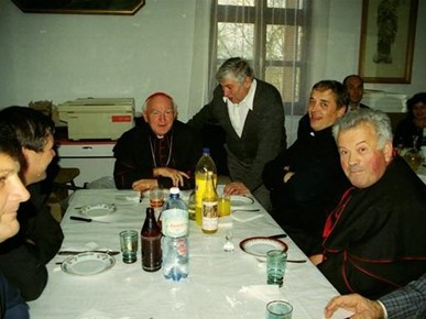 /A/Kuharić_/Mons. Jerneić s kardinalom Kuharićem (2).jpeg