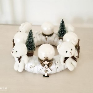 Prodaja adventskih vjenčića u organizaciji Caritasa zagrebačke nadbiskupije