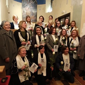 U Gračanima osamnaest novih „prijateljica sv. Anđele“ dalo obećanje vjernosti