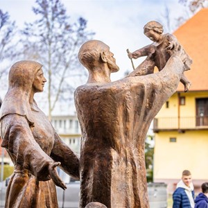 Kip sv. Josipa, Marije i Isusa postavljen u Nacionalnom svetištu u Karlovcu