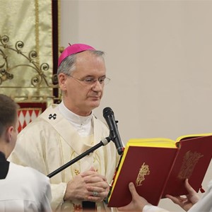 Pozdrav nadbiskupa Kutleše na početku Mise posvete ulja