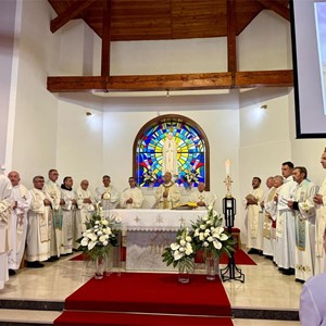 Mons. Puljić predvodio proslavu Gospe Fatimske u Lukavcu