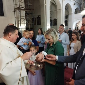 Krštenje devetog djeteta obitelji Matijaščić u Župi Samobor