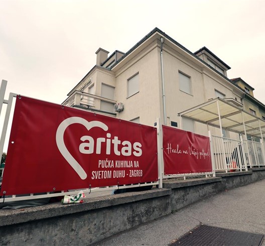 Caritas Zagrebačke nadbiskupije i Pučka kuhinja Sveti Duh podijelili više od 500 toplih obroka