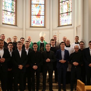 Mons. Jorge Carlos Patron Wong susreo se s bogoslovima prve godine Nadbiskupskog bogoslovnog sjemeništa