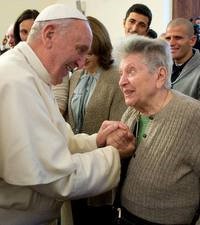 Papa o ulozi žene u Crkvi i društvu