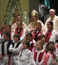 Na svetkovinu Svih Svetih kardinal Josip Bozanić pohodio hrvatske vjernike u Astoriji