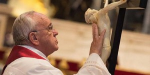 Pozvani smo razmatrati u ranama uskrsloga Krista Božje milosrđe