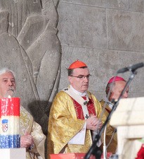 Kardinal Bozanić: Tko god ide protiv Stepinca, ide protiv Boga