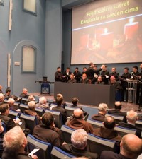 Predbožićni susret kardinala Bozanića sa svećenicima i đakonima