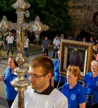 Čudotvorna slika Majke Božje od Kamenitih vrata unesena u zagrebačku katedralu