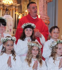 Duhovi i prva sveta prva pričest na Vivodini