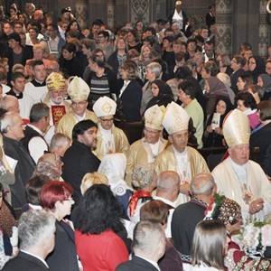 Kardinal Bozanić na proslavi 10. obljetnice utemeljenja Đakovačko-osječke crkvene pokrajine