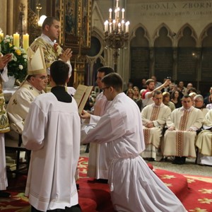 Kardinal Bozanić zaredio šesnaest novih đakona