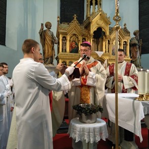 Biskup Šaško predvodio vazmeno bdijenje u Samoboru