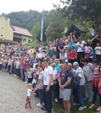 Održan Put svjetla i blagoslov obnovljenog raspela na Cerini