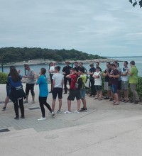 Započelo nagradno ljetovanje vjeroučenika i njihovih mentora Zagrebačke i Sisačke nad/biskupije na Malom Lošinju