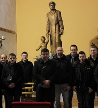 Živa rijeka hodočasnika sv. Josipu u nacionalno svetište u Karlovcu