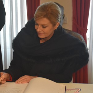 Predsjednica u Krašiću: Život Alojzija Stepinca treba biti svjetlo našim djelima 