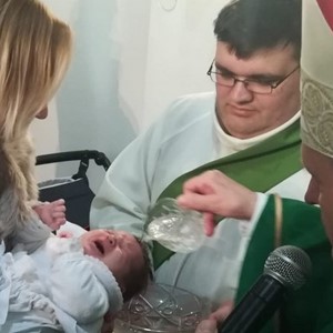 Biskup Pozaić krstio sedmo dijete obitelji Matijaščić