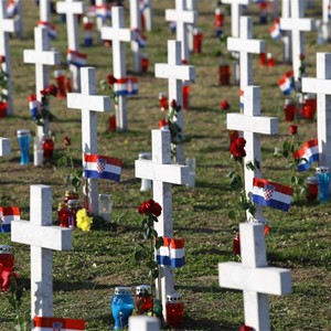 Molitva i zvonjava zvona u spomen na žrtvu Vukovara