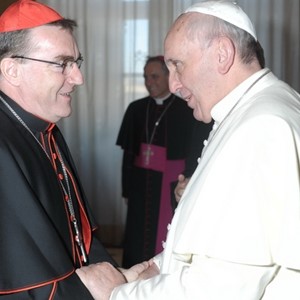 Kardinal Bozanić uputio čestitku papi Franji prigodom 50. obljetnice njegova svećeničkog ređenja