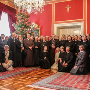 Predbožićni susret kardinala Bozanića s redovnicama Zagrebačke nadbiskupije