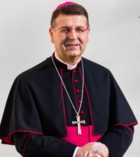 Homilija biskupa Šaška u euharistijskom slavlju za žrtve pogubljene na stratištu jame 