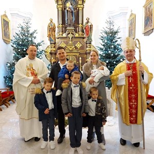 Biskup Šaško krstio Marka, peto dijete u obitelji Ljušanin