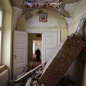 FOTO - razorne posljedice potresa u Katedrali i Nadbiskupskom dvoru