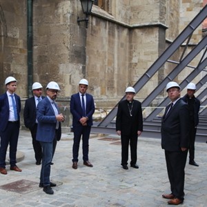 Ministar regionalnoga razvoja i fondova Europske unije obišao Katedralu i Nadbiskupski dvor