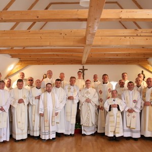 Kardinal Bozanić predvodio misu zahvalnicu za 25 godina svećeništva