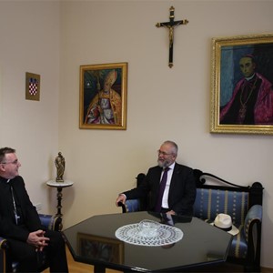 Kardinal Bozanić primio veleposlanika Republike Hrvatske pri Svetoj Stolici
