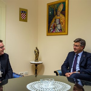 Susret kardinala Bozanića i predsjednika Vlade RH Plenkovića