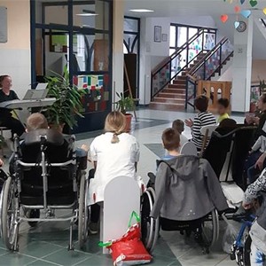 S nestrpljenjem je iščekivala nastup pred djecom