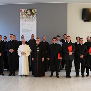 Kardinal Bozanić dodijelio diplome o postignutoj svećeničkoj spremi đakonima