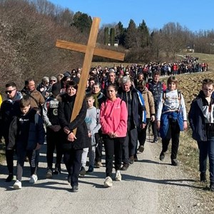Euharistijskim slavljem u Pribiću završen križni put vjernika iz župa Jastrebarskog dekanata