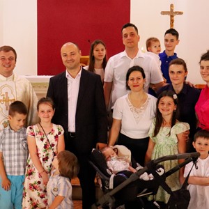 U Župi svetog Nikole Biskupa - Stenjevec II kršten Fran Krsto, šesto dijete u obitelji Marije i Tomislava Boras