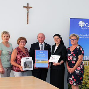 Zahvala Caritasa Hrvatima iz Hrvatske bratske zajednice u Americi za donaciju od 200 tisuća kuna