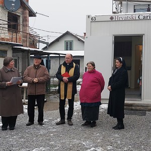 Tri Caritasa zajedno riješila stambeno pitanje potrebitoj osobi u Hrvatskom Leskovcu