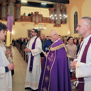 U Zagrebu moljen križni put s raseljenim osobama iz Ukrajine