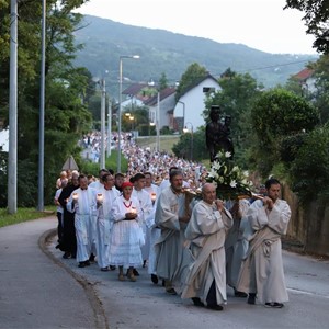 Procesijom do Vinskog Vrha počela svetkovina Majke Božje Bistričke