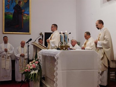 /A/2024/10/A/Proslavljen blagdan sv. Male Terezije u Stepinčevu Karmelu2024 (1).jpg