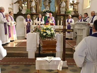 /A/2024/10/A/​Sprovodna misa i ispraćaj vlč. Franje Sobočana2024 (16).JPG