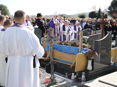 /A/2024/10/A/​Sprovodna misa i ispraćaj vlč. Franje Sobočana2024 (19).JPG